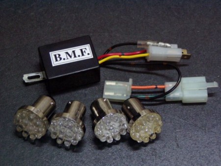 BMF PCX　LEDウインカーバルブデジタルリレーセット